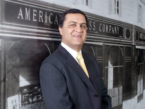 amex Deb006557.jpg