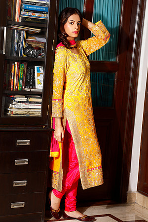 Munish Khanna - best Indian Fashion Photographer