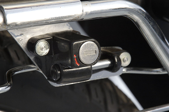 Helmet lock 0166hero honda super spendour NIS