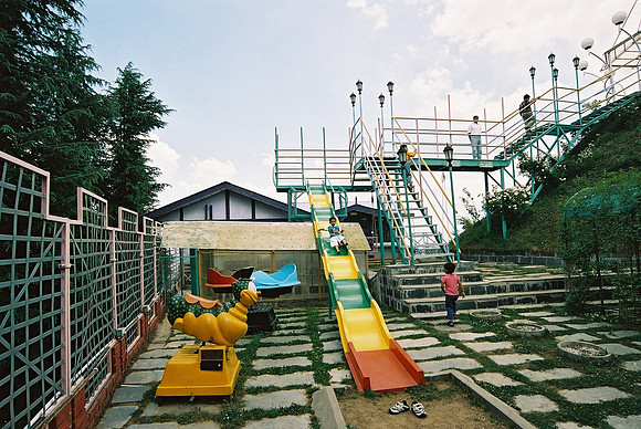 F1120023
